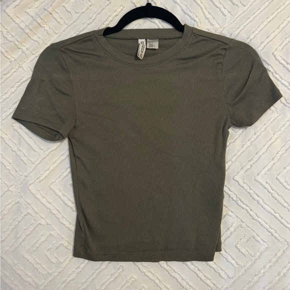 Divided cropped t-shirt - Picture 1 of 1